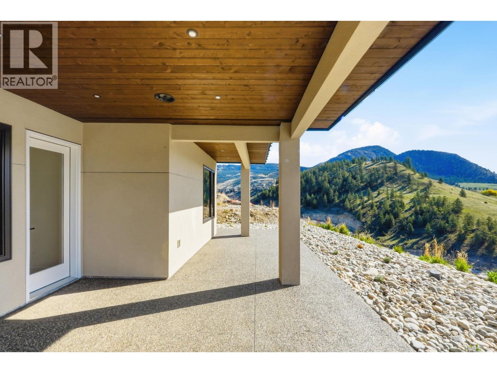 1087 Carnoustie Drive, Kelowna