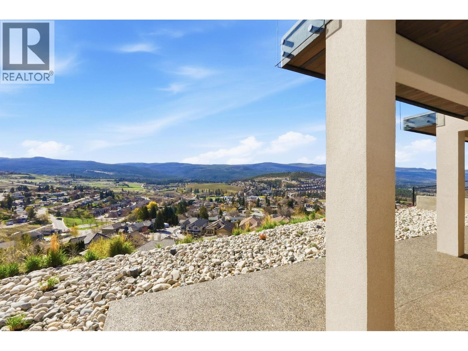 1087 Carnoustie Drive, Kelowna