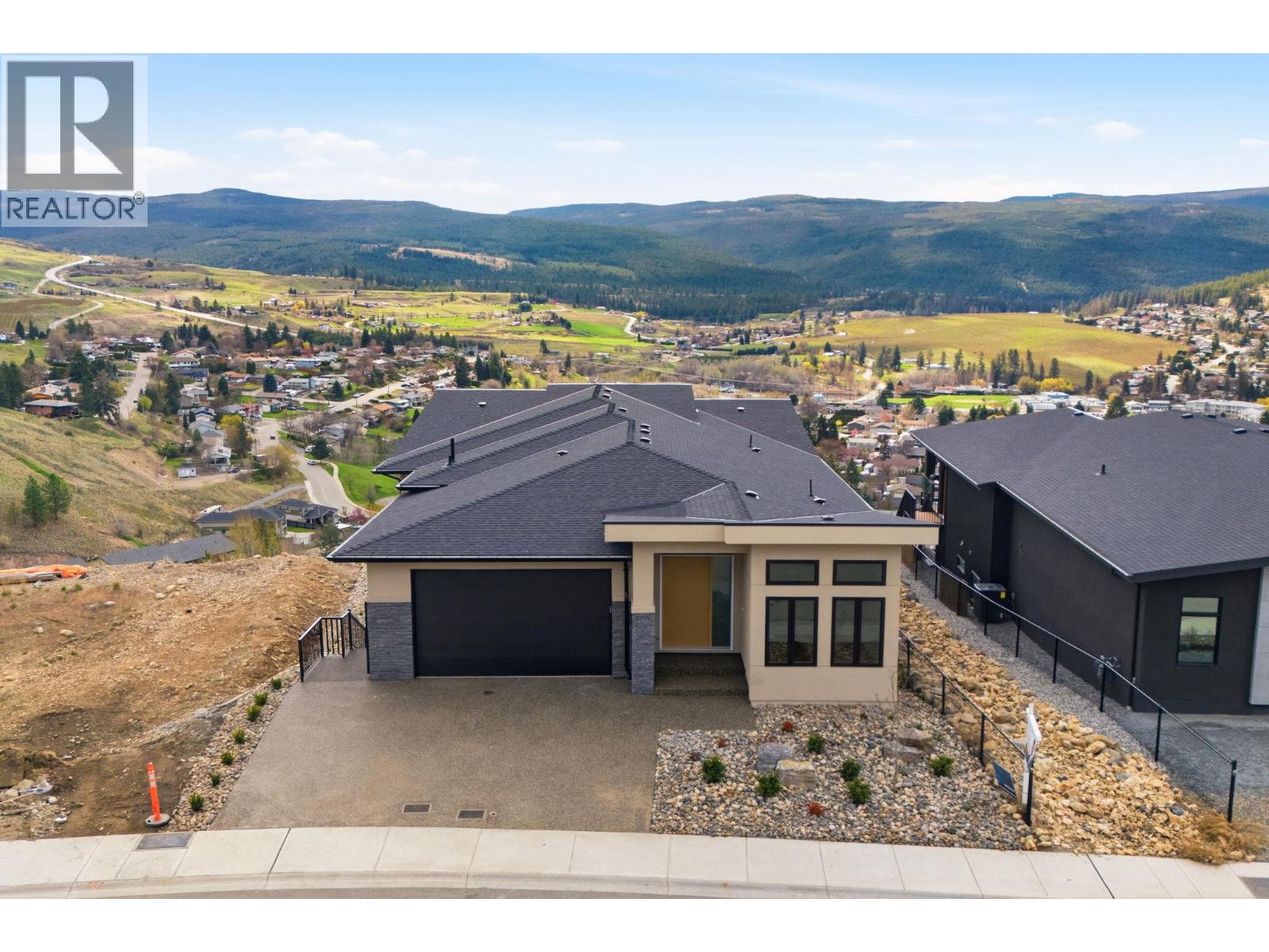 1087 Carnoustie Drive, Kelowna