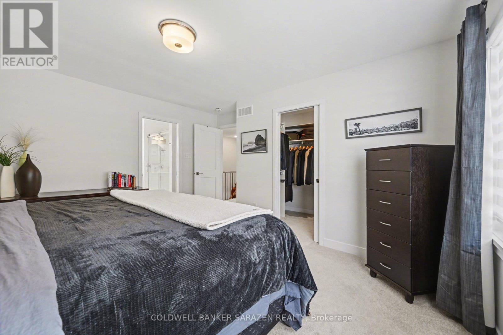 Walk in closet