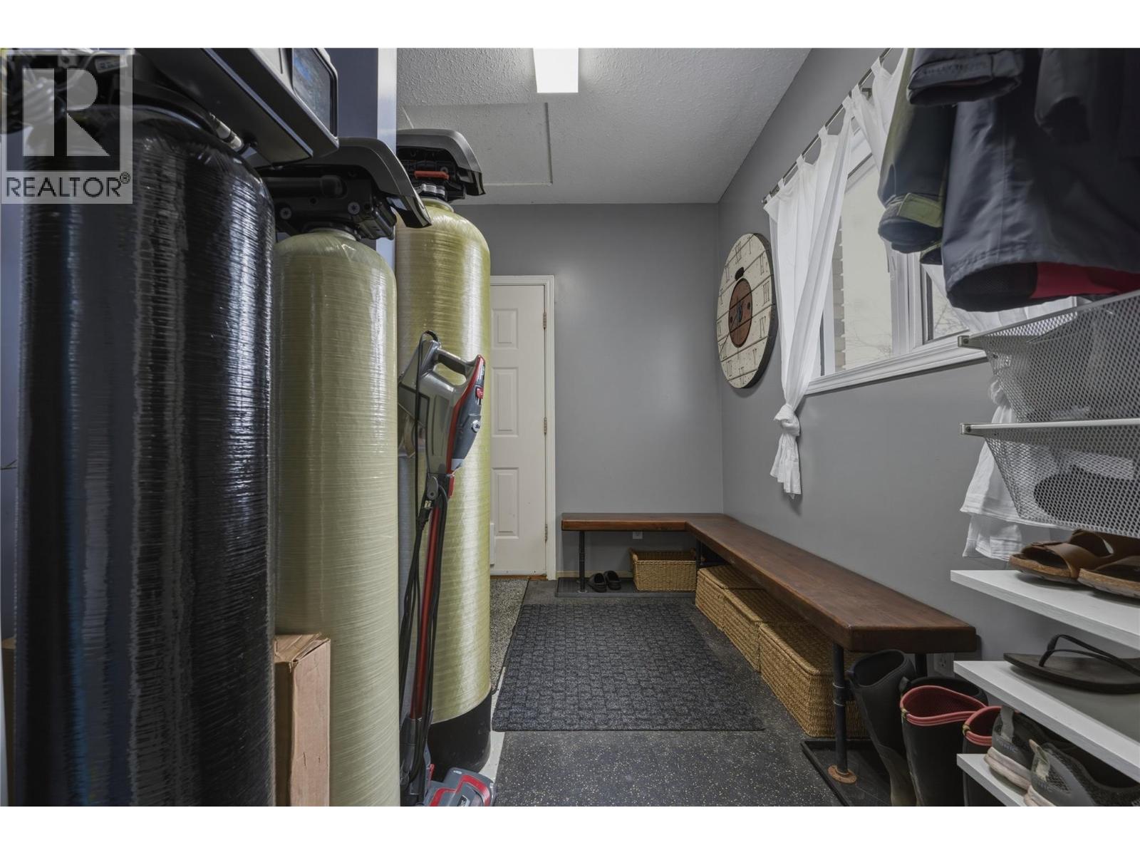  5271 Pyott Road, Spallumcheen