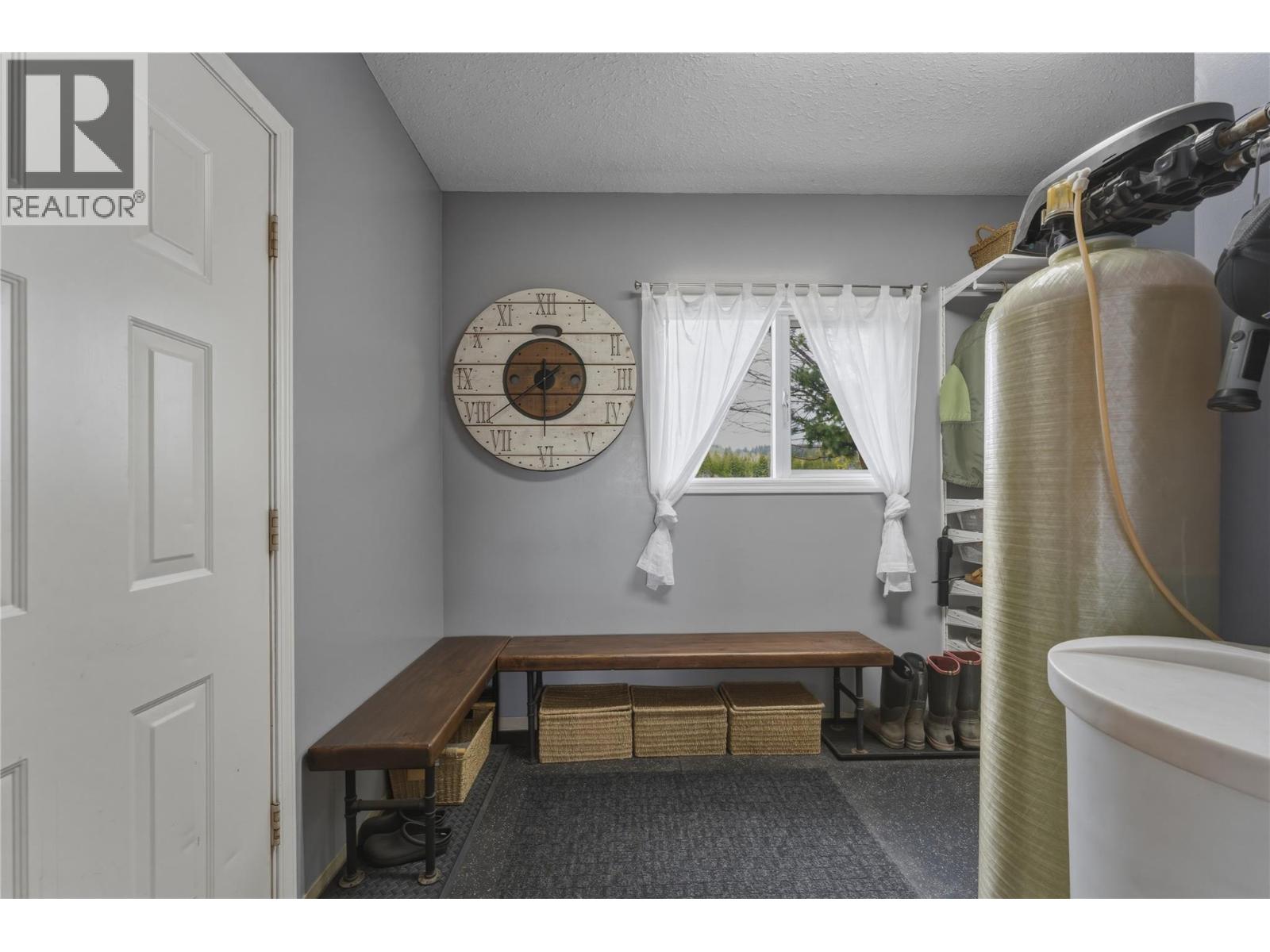  5271 Pyott Road, Spallumcheen