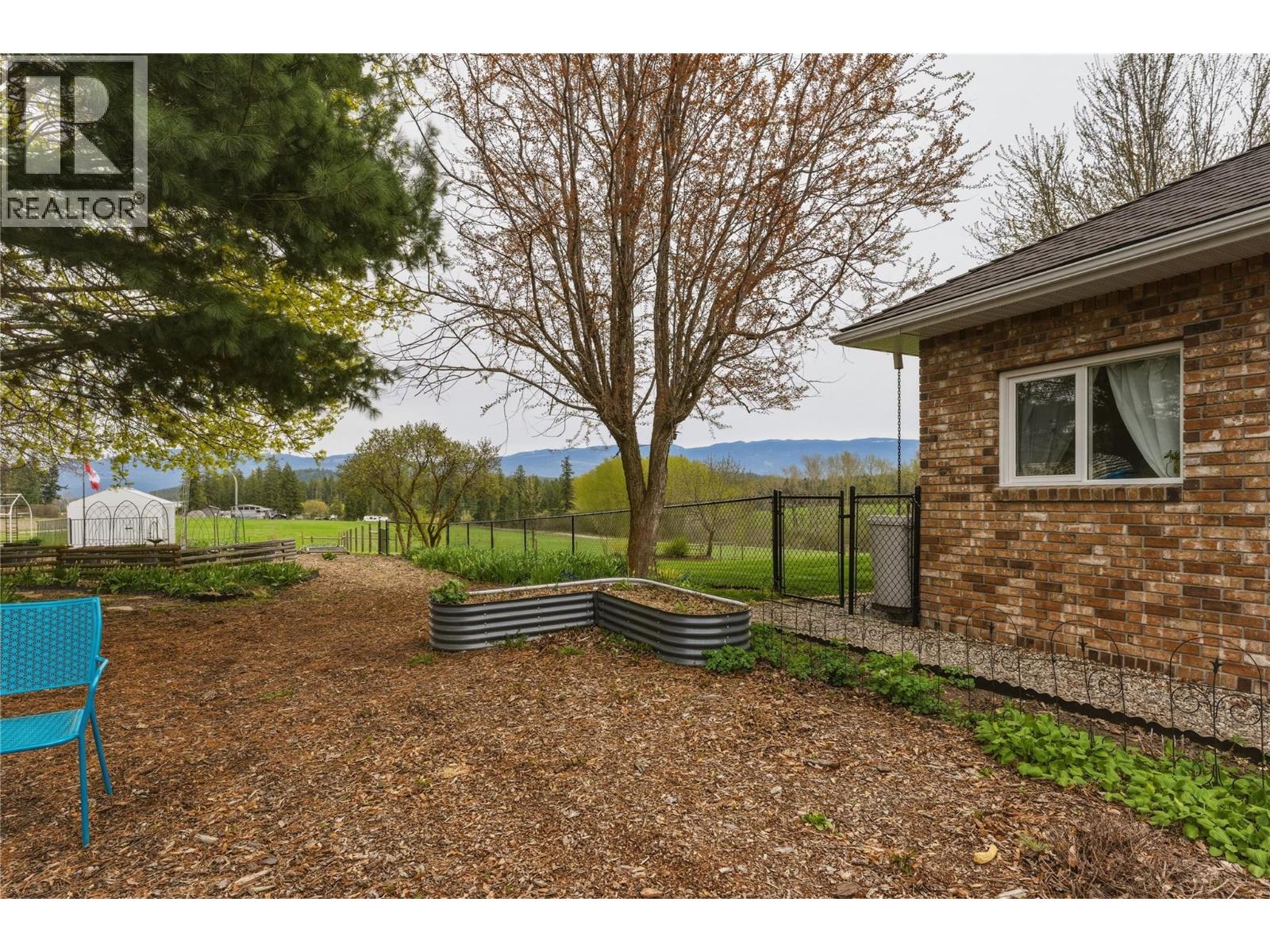  5271 Pyott Road, Spallumcheen