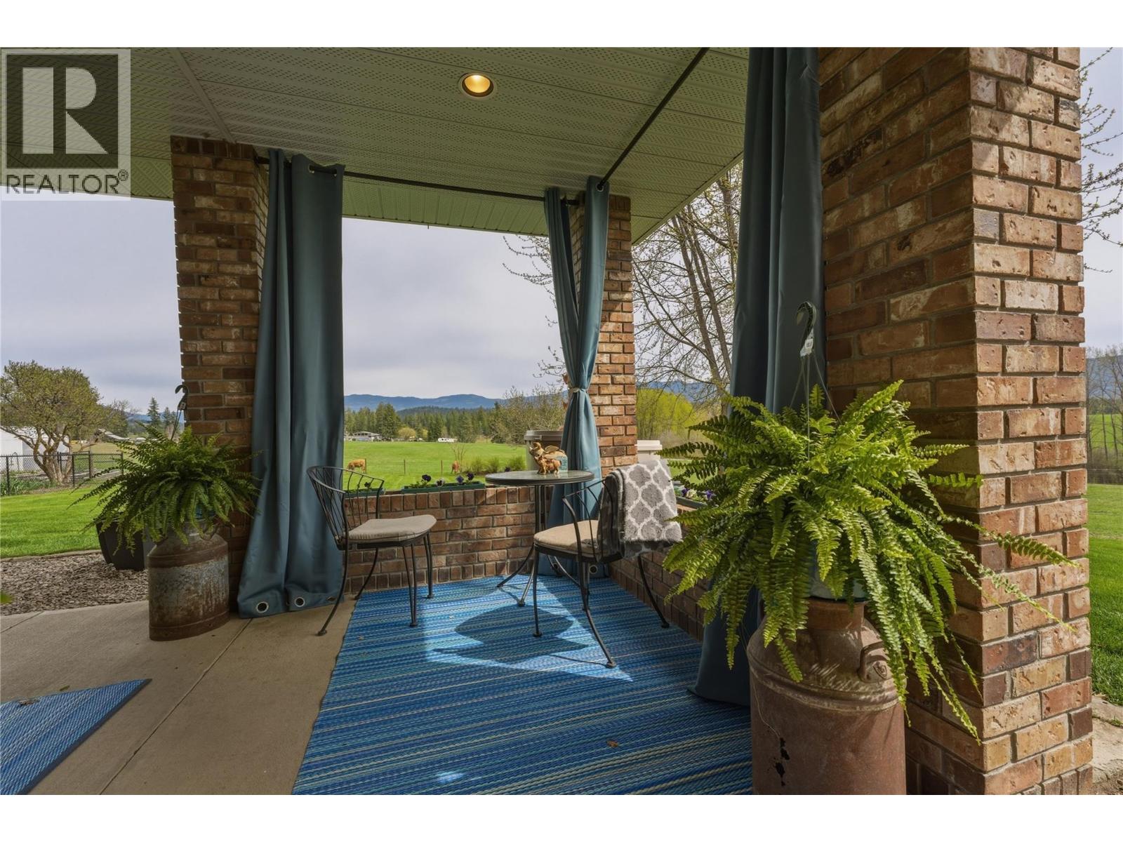  5271 Pyott Road, Spallumcheen