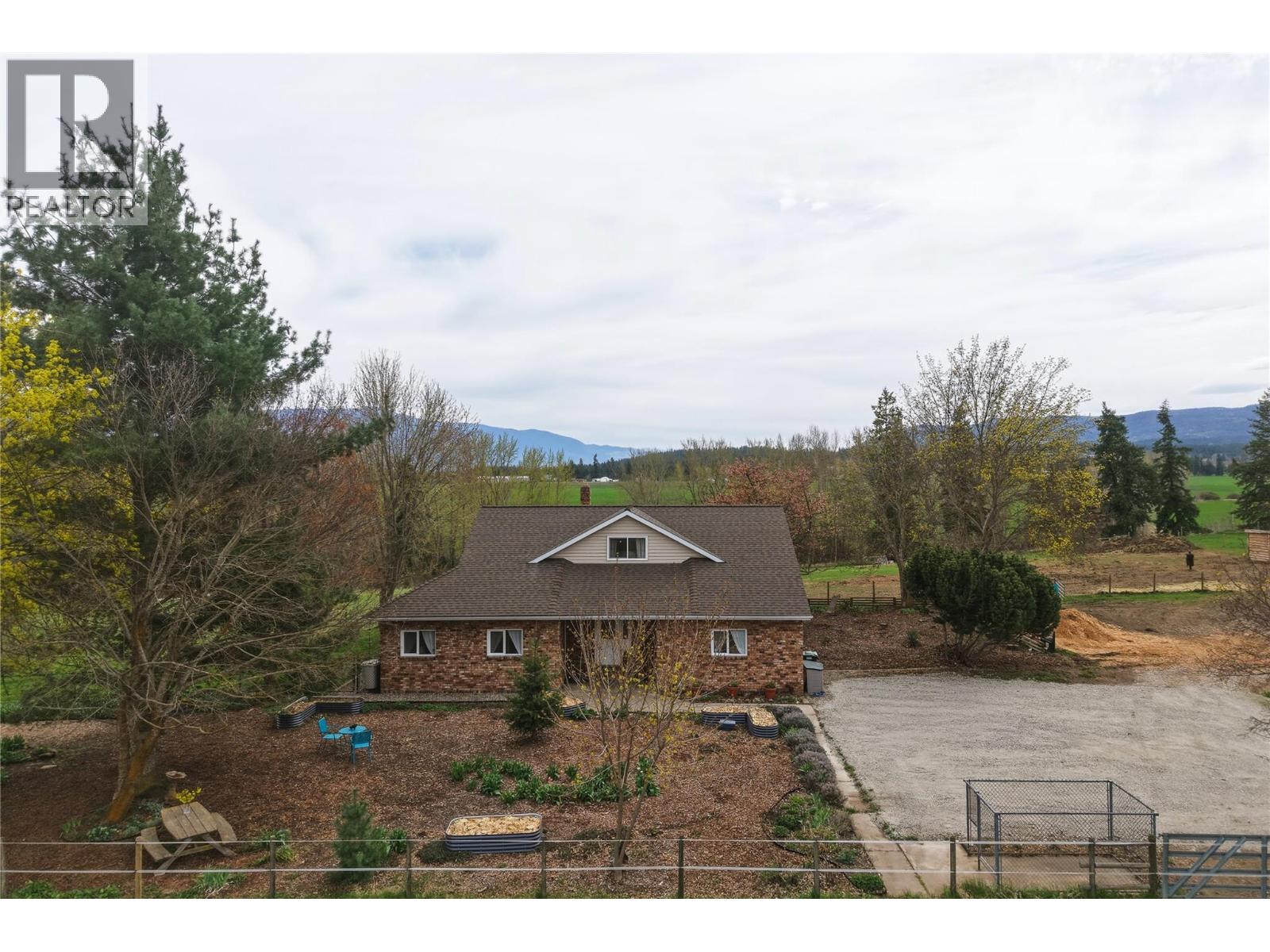  5271 Pyott Road, Spallumcheen