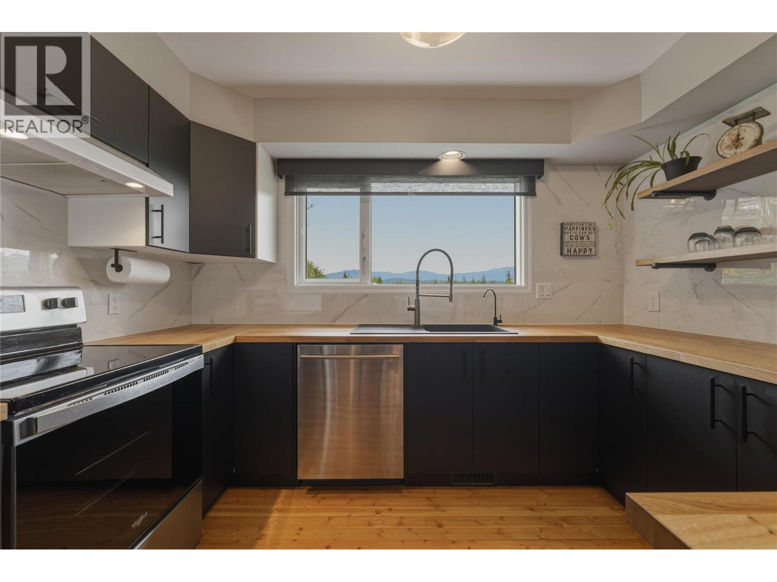  5271 Pyott Road, Spallumcheen