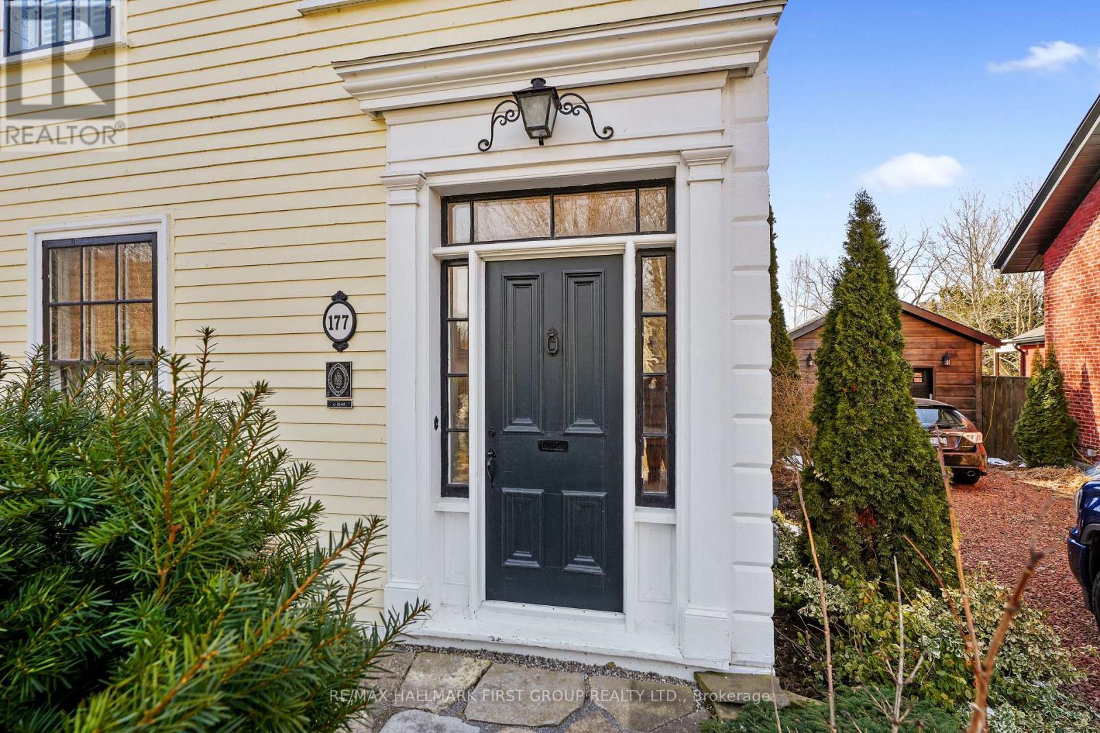 177 KING STREET W - photo 3