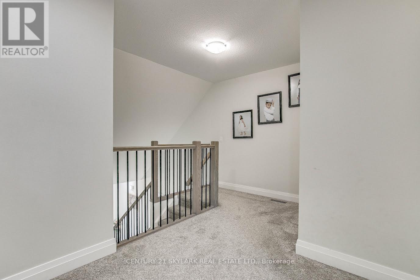 2033 LOCKWOOD CRESCENT — photo 16