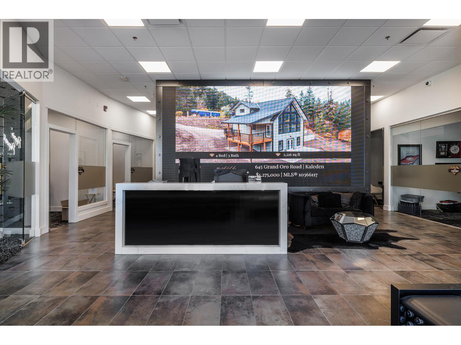 200 525 97 S Highway, West Kelowna