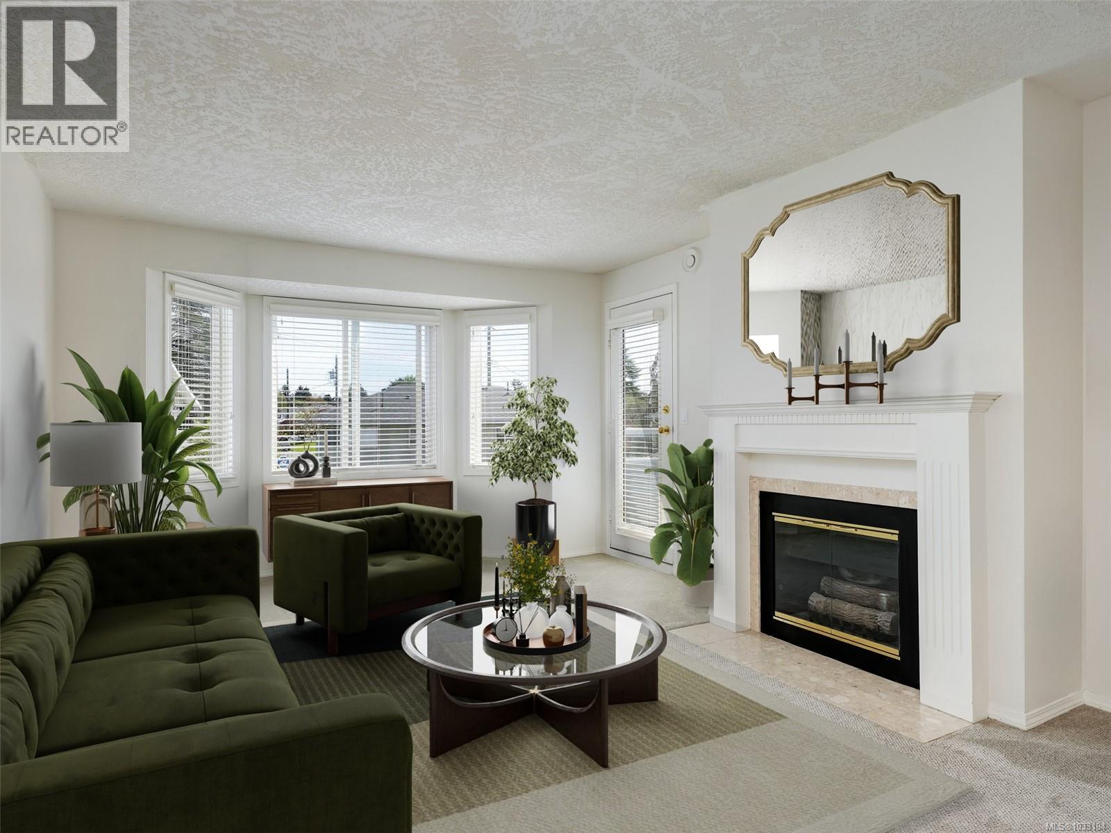 208 3921 Shelbourne Street, Saanich