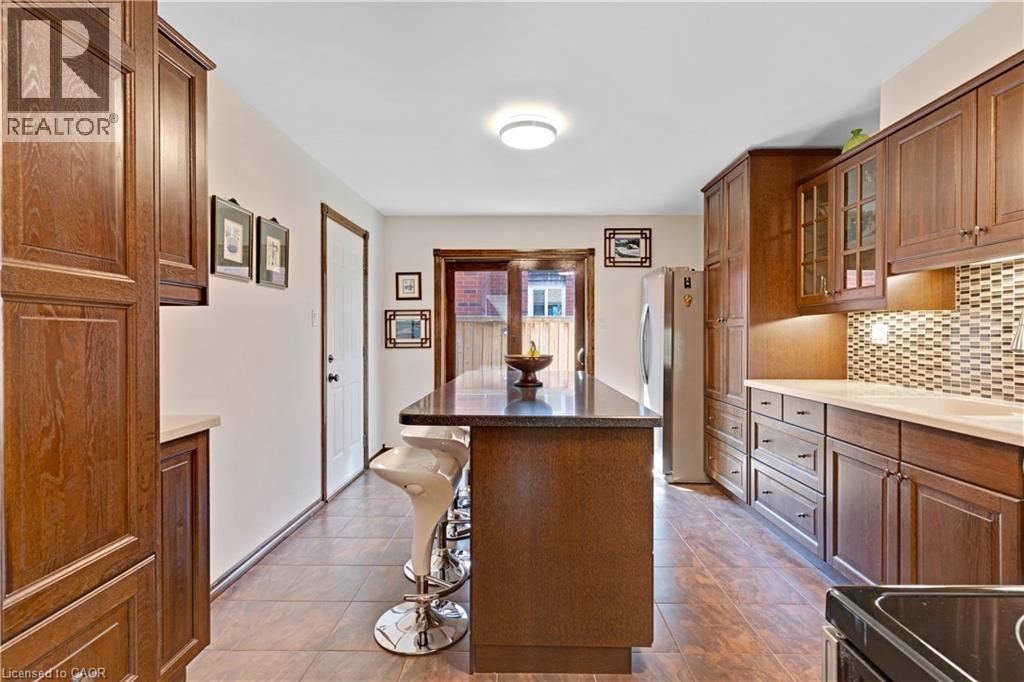 77 MCTAGUE Drive - 16