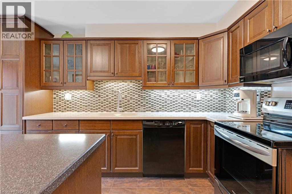 77 MCTAGUE Drive - 17
