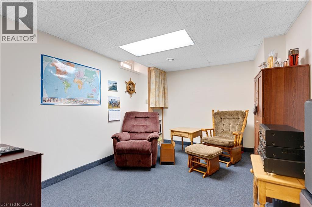 77 MCTAGUE Drive - 34