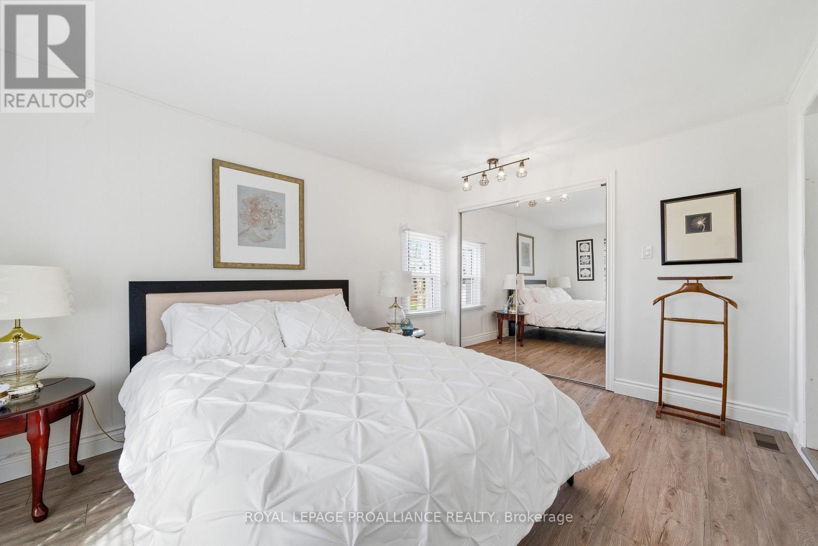392 PICTON MAIN STREET - 10