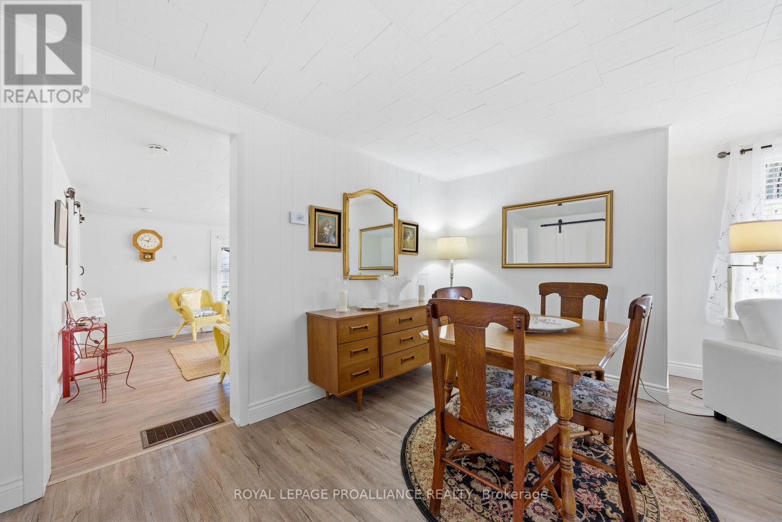 392 PICTON MAIN STREET - 7