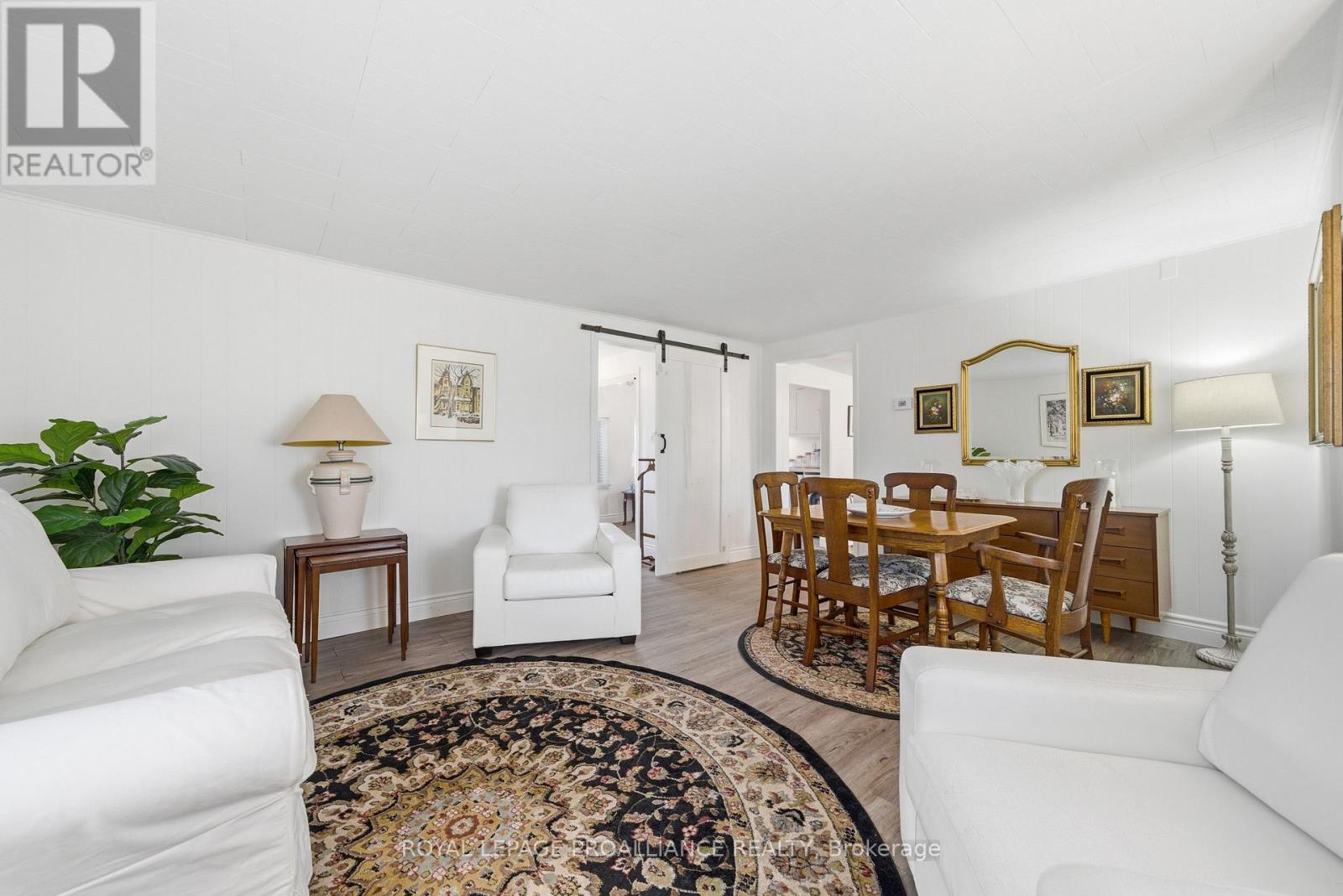 392 PICTON MAIN STREET - 8