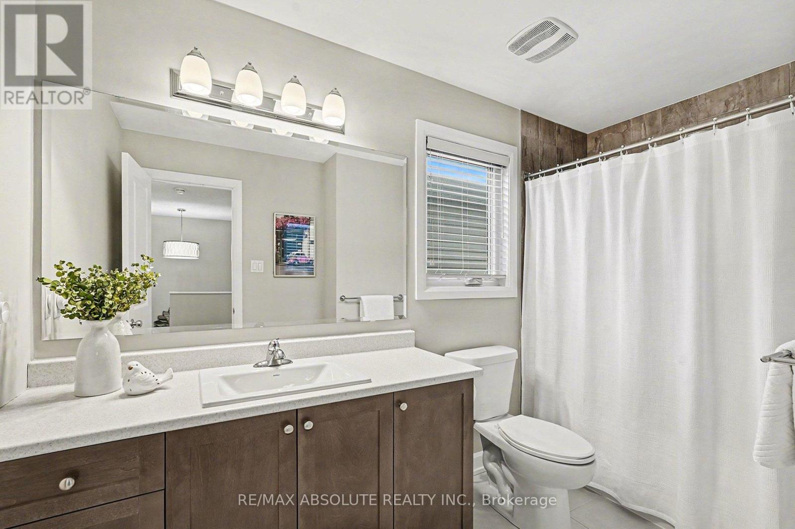 633 GERANIUM WALK — photo 20