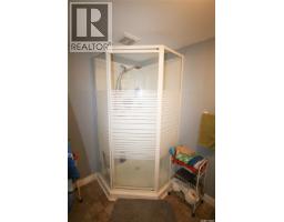 531 1st Street E, Shaunavon, SK S0N2M0 Photo 20