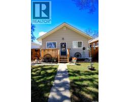 531 1st Street E, Shaunavon, SK S0N2M0 Photo 29