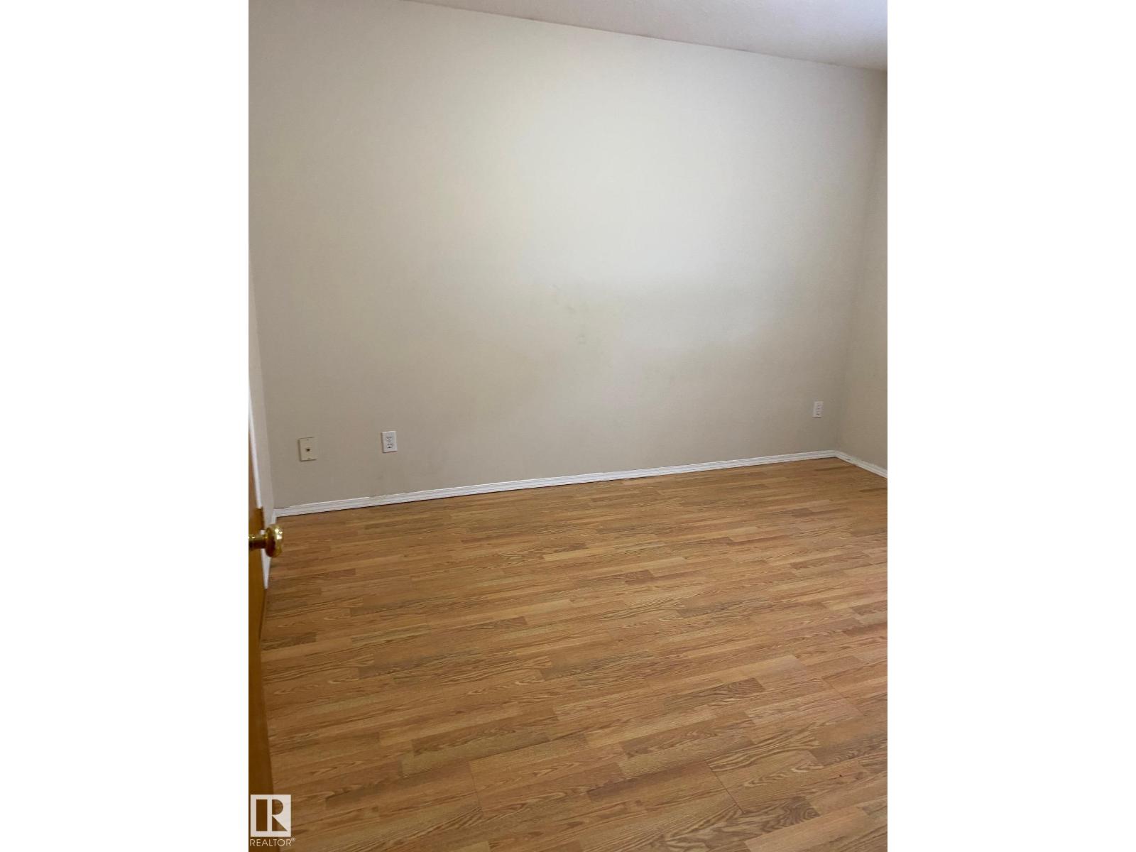 12005 95A ST NW - 11