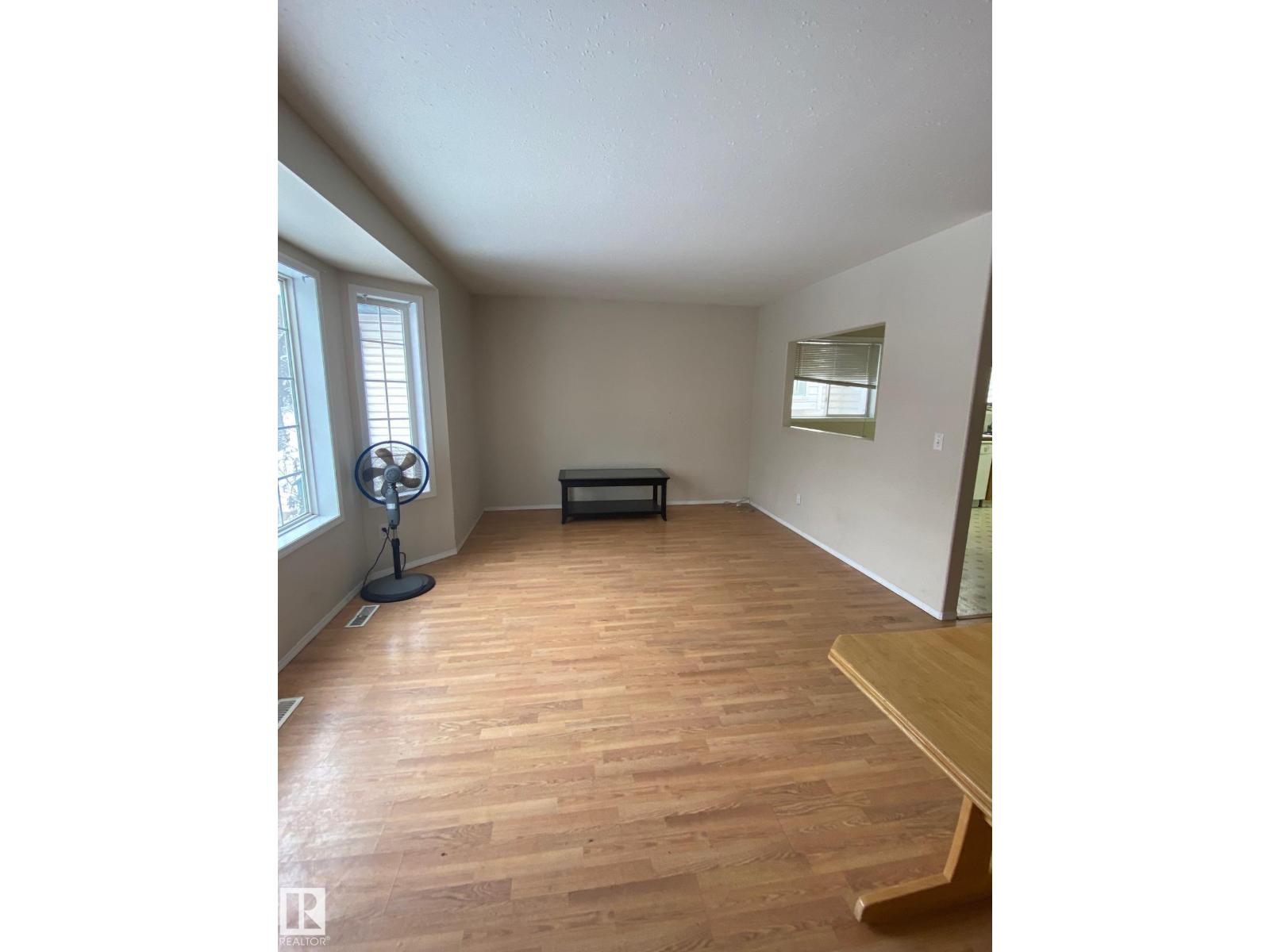 12005 95A ST NW - 15