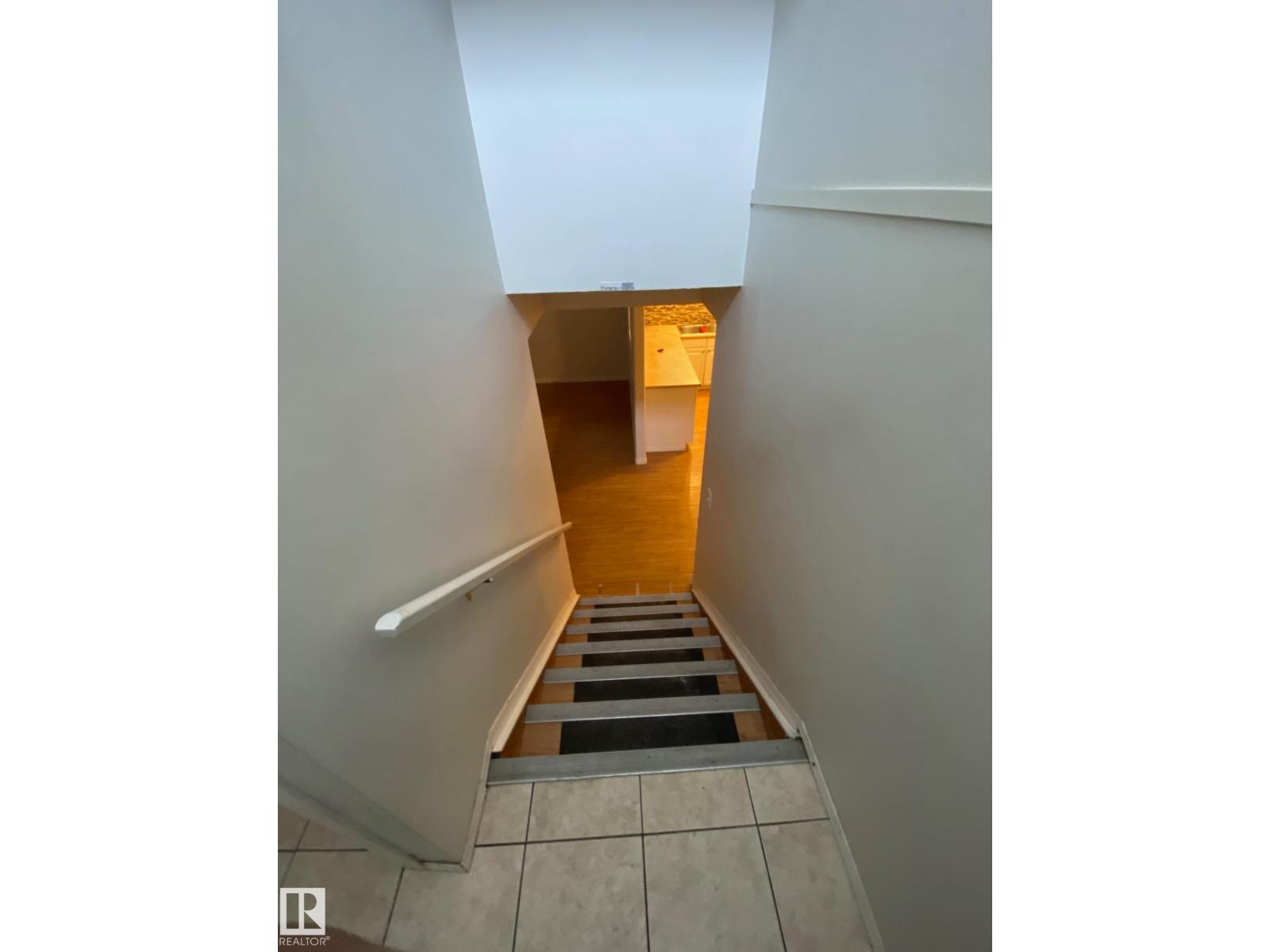 12005 95A ST NW - 17