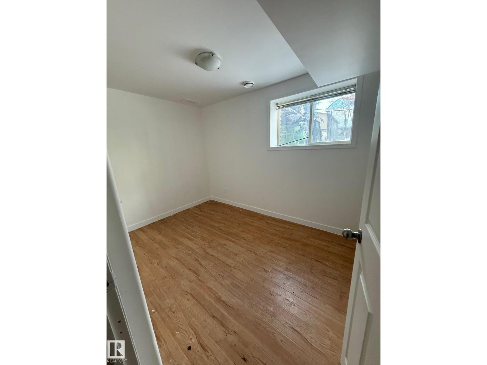 12005 95A ST NW - 26