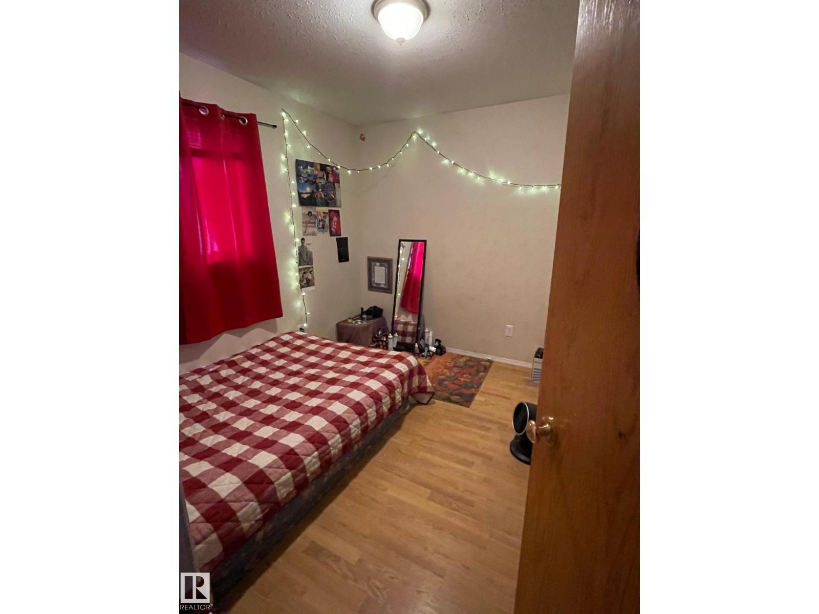 12005 95A ST NW - 6