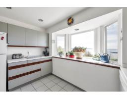 105 15165 Marine Drive, White Rock, BC V4B1C5 Photo 16