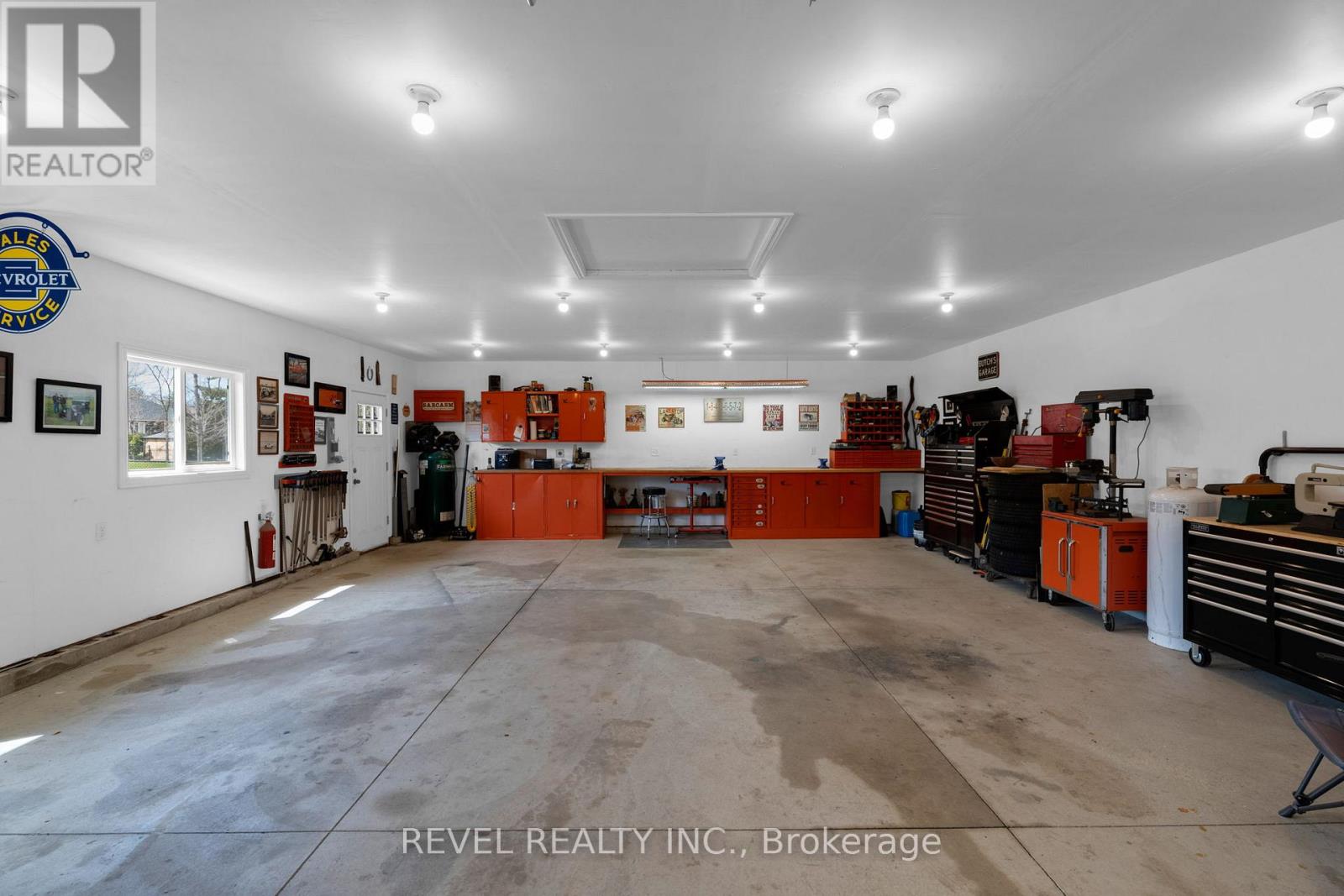 1962 ELANA DRIVE - 45