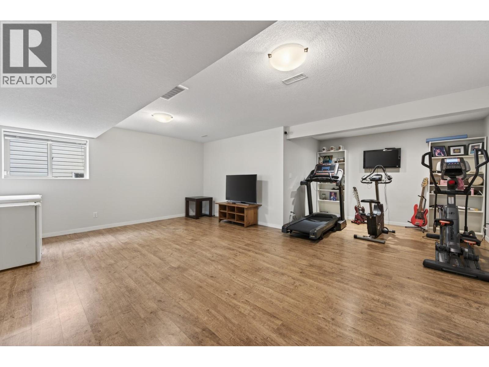 2592 WILLOWBRAE Drive - 26