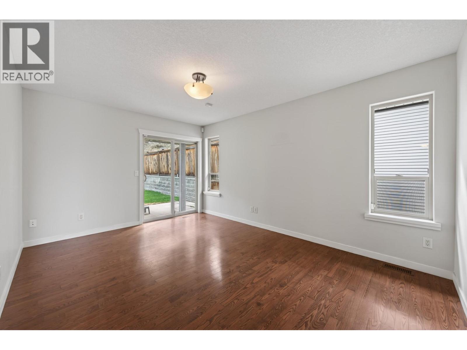 2592 WILLOWBRAE Drive - 15