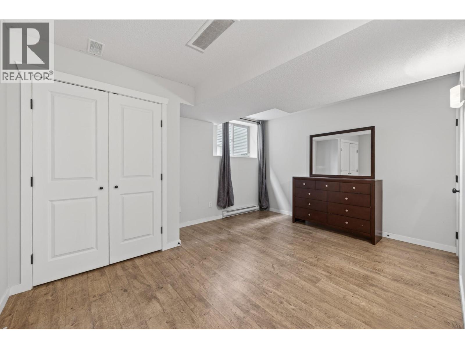 2592 WILLOWBRAE Drive - 29