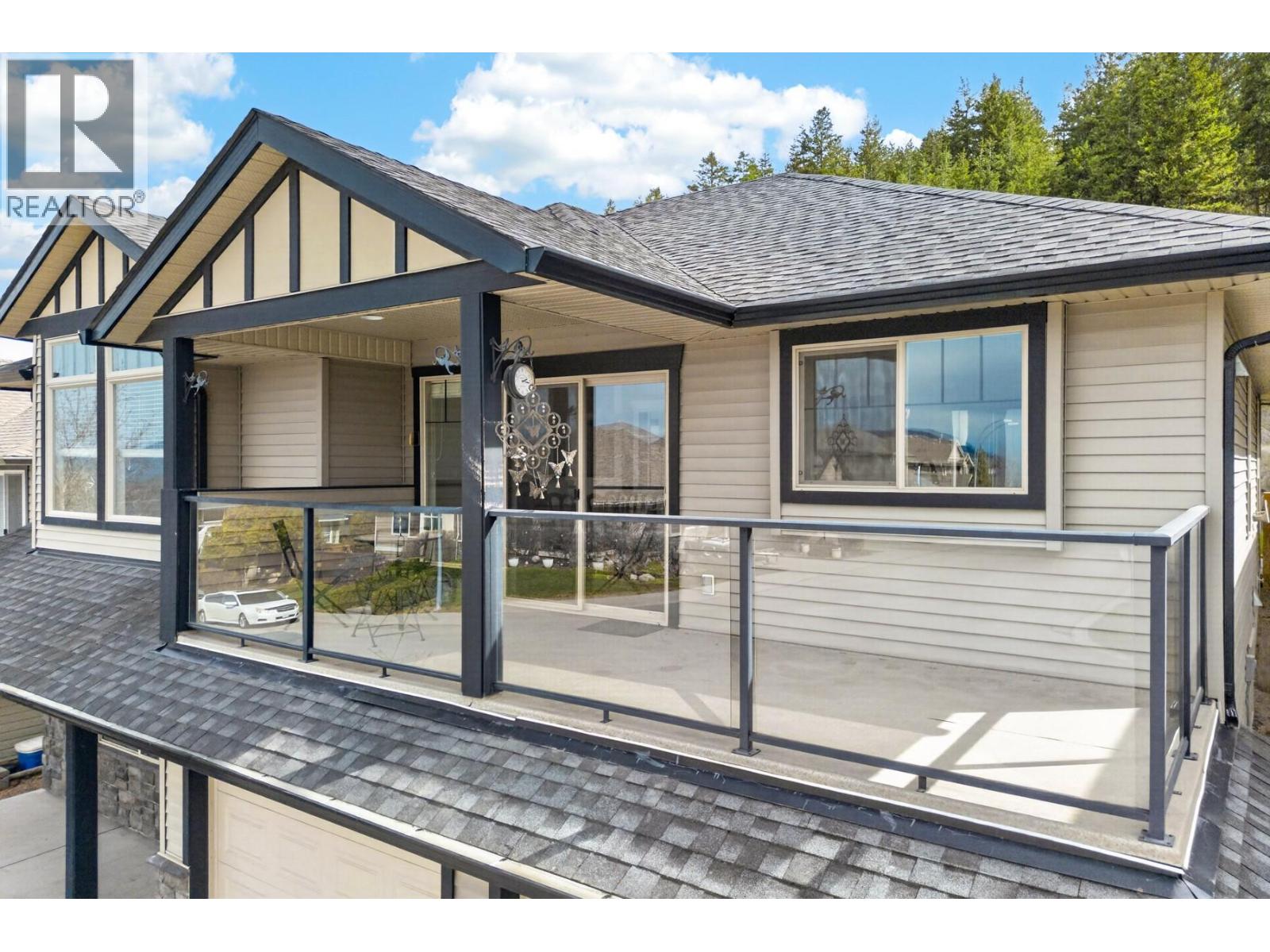 2592 WILLOWBRAE Drive - 11