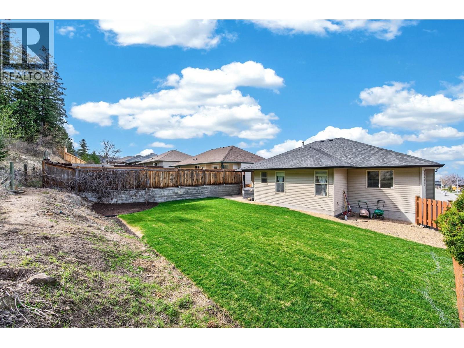 2592 WILLOWBRAE Drive - 35