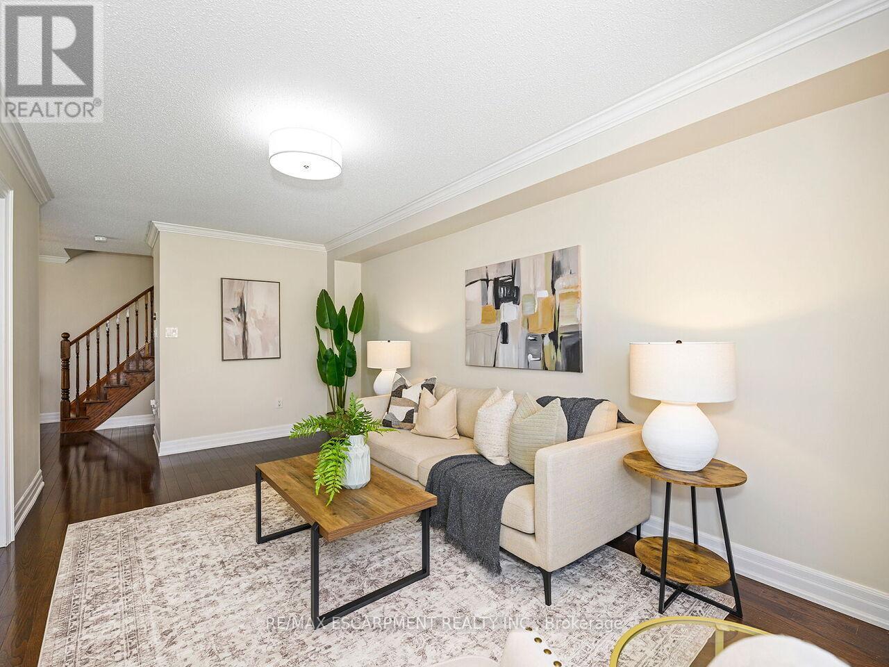 656 FRANK PLACE — photo 33