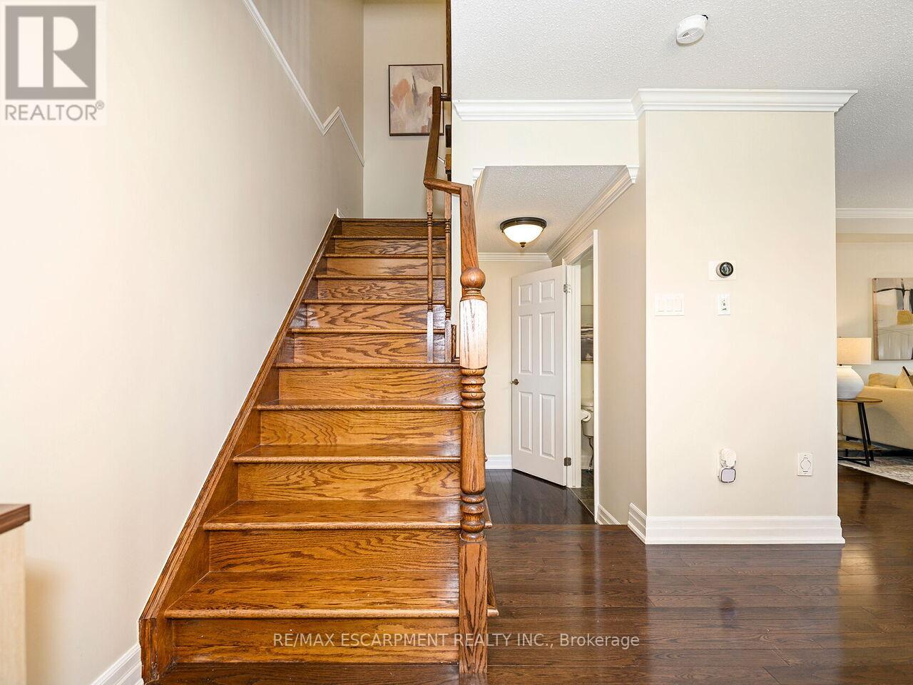 656 FRANK PLACE — photo 34