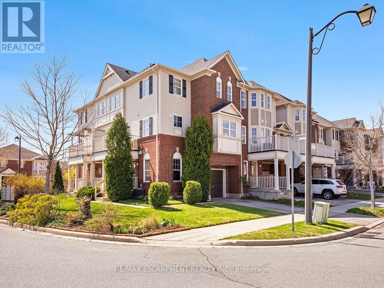 656 FRANK PLACE — photo 43
