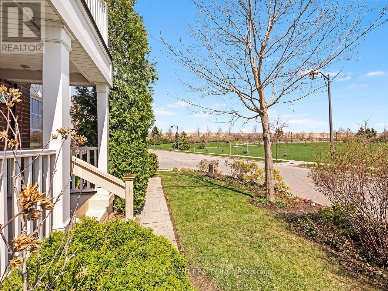 656 FRANK PLACE — photo 45
