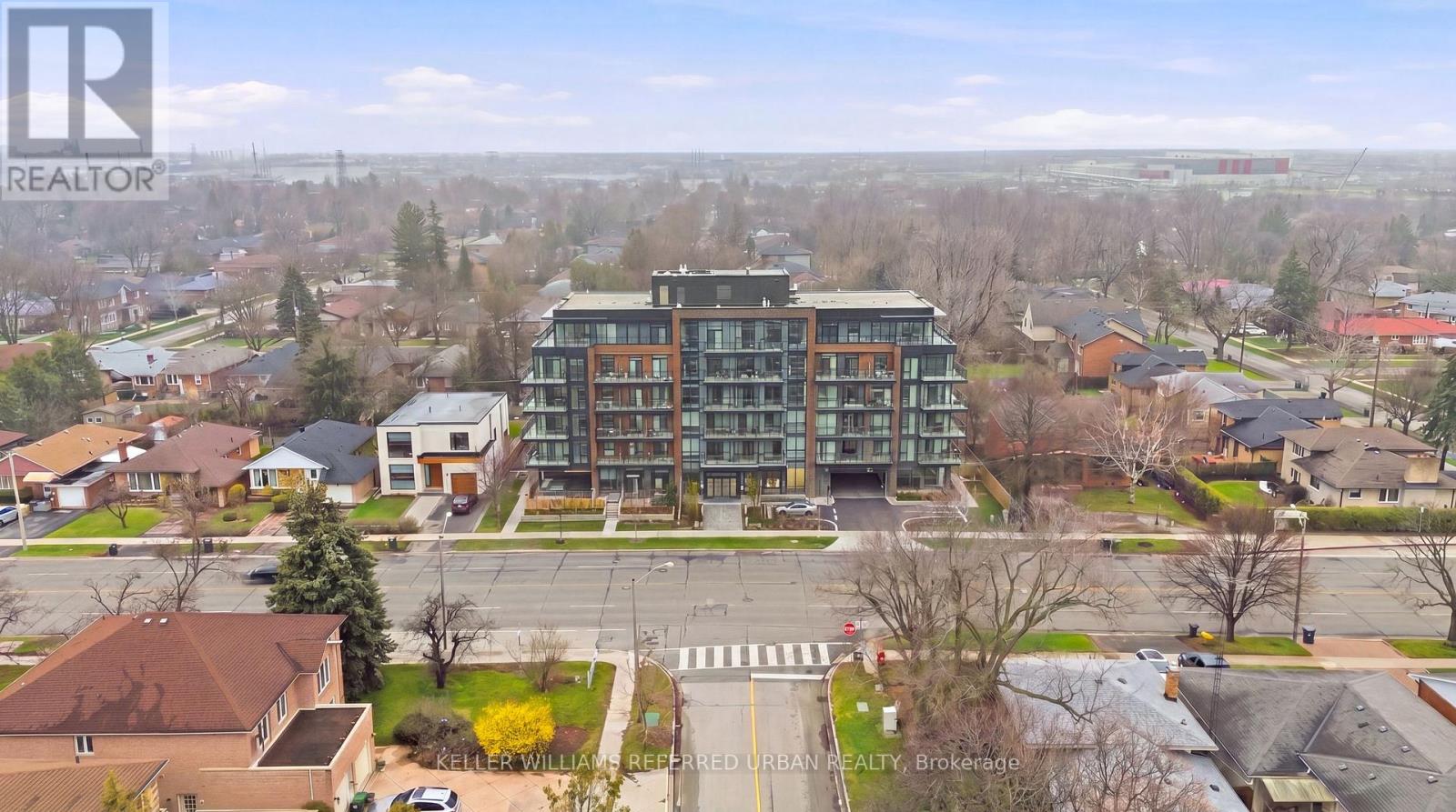 3985 BLOOR STREET W - 13