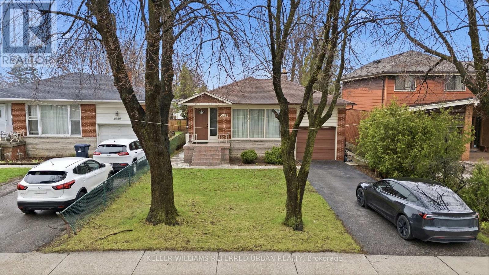 3989 BLOOR STREET W - 9