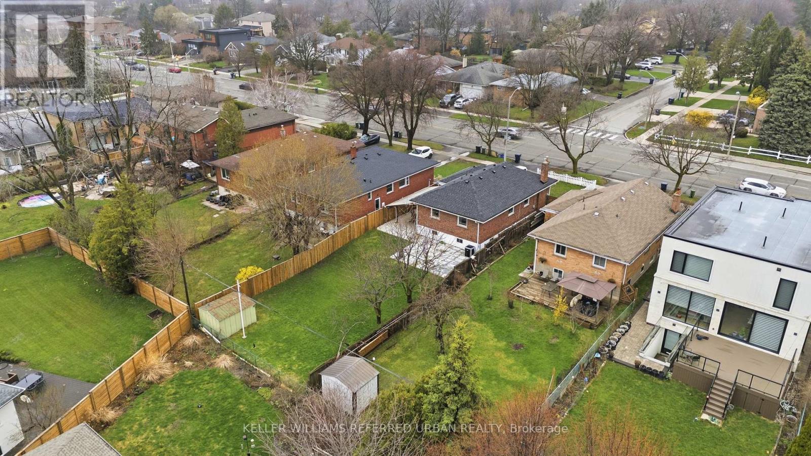 3991 BLOOR STREET W - 7