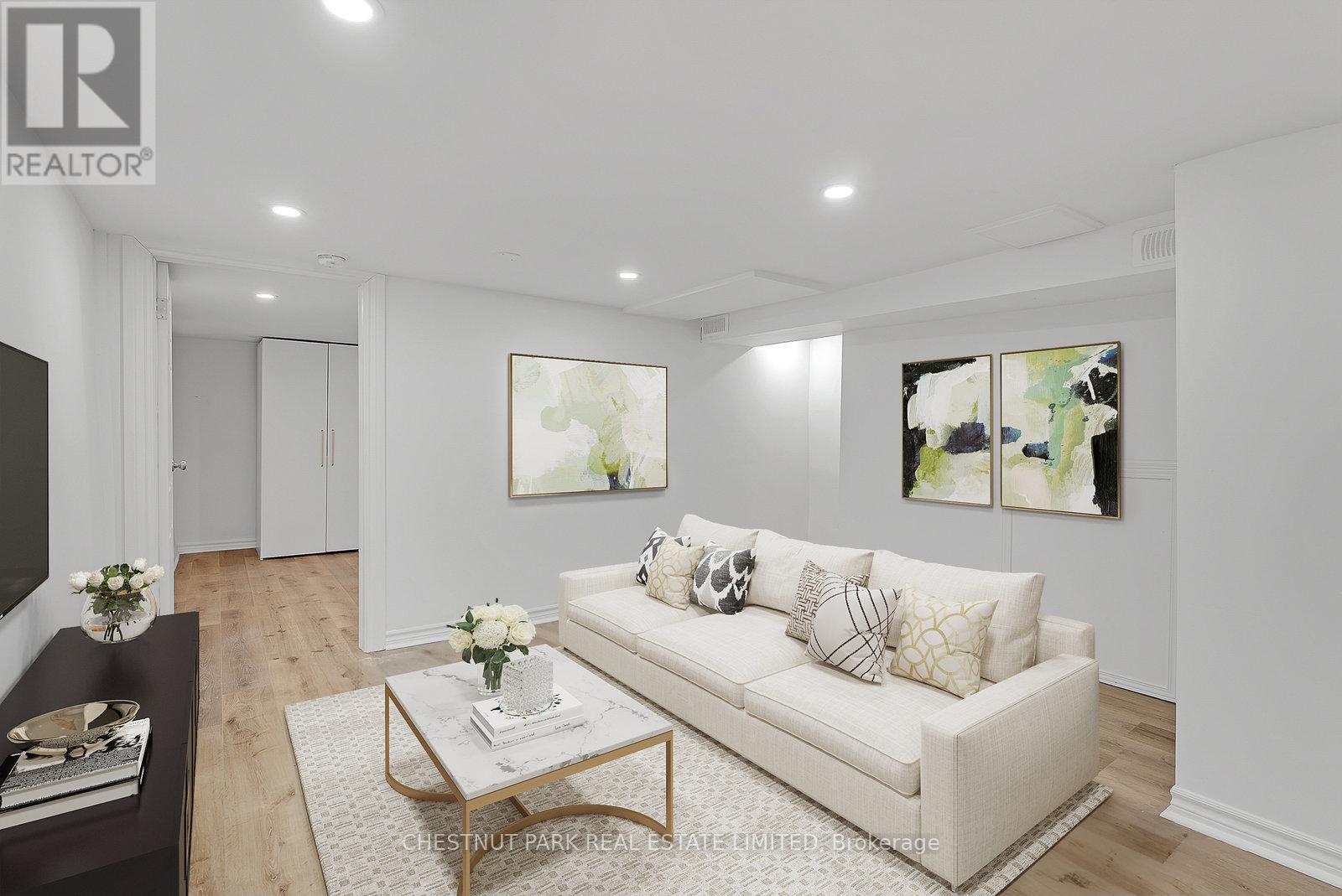 1383 LANSDOWNE AVENUE - 15