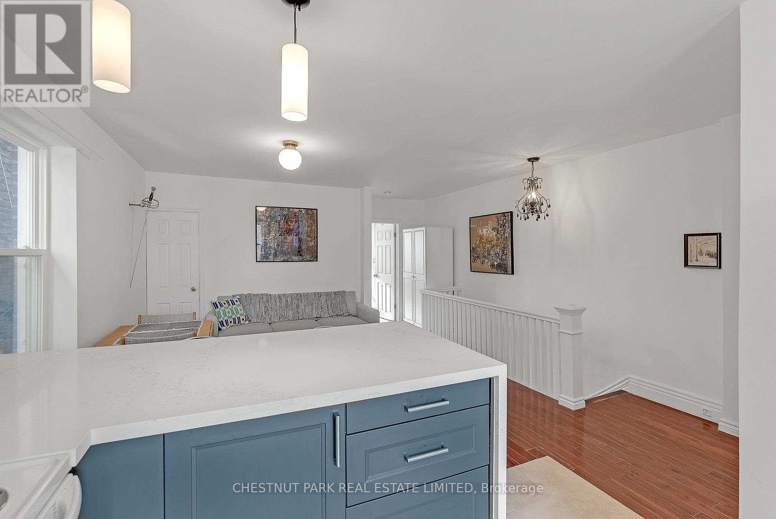 1383 LANSDOWNE AVENUE — photo 26