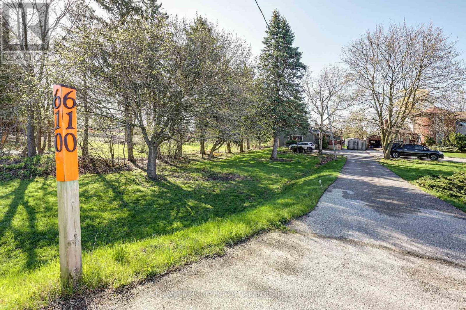 610 COMMISSIONERS ROAD W - 12