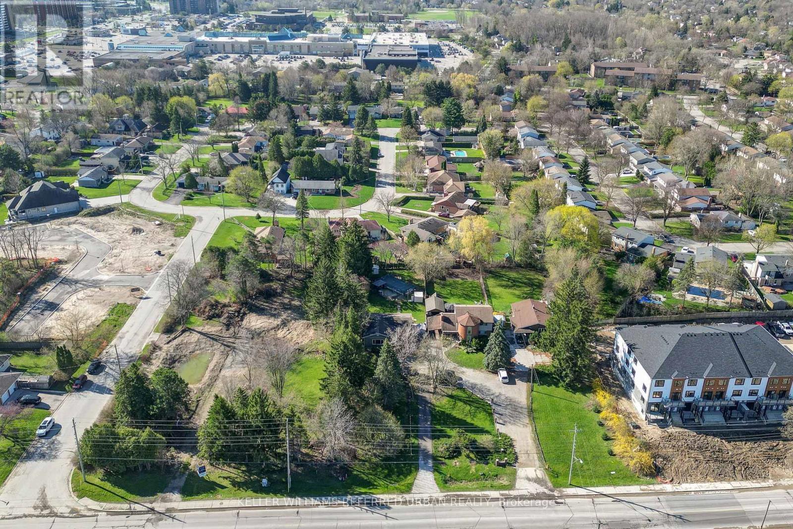 610 COMMISSIONERS ROAD W - 6