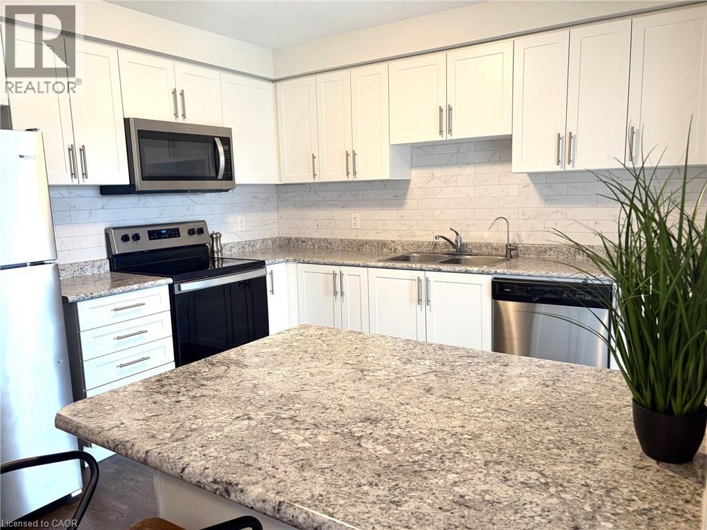 24 MORRISON Road Unit# A13, Kitchener, Ontario, N2A2W7 — Photo 3