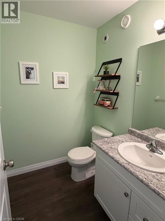 24 MORRISON Road Unit# A13, Kitchener, Ontario, N2A2W7 — Photo 11