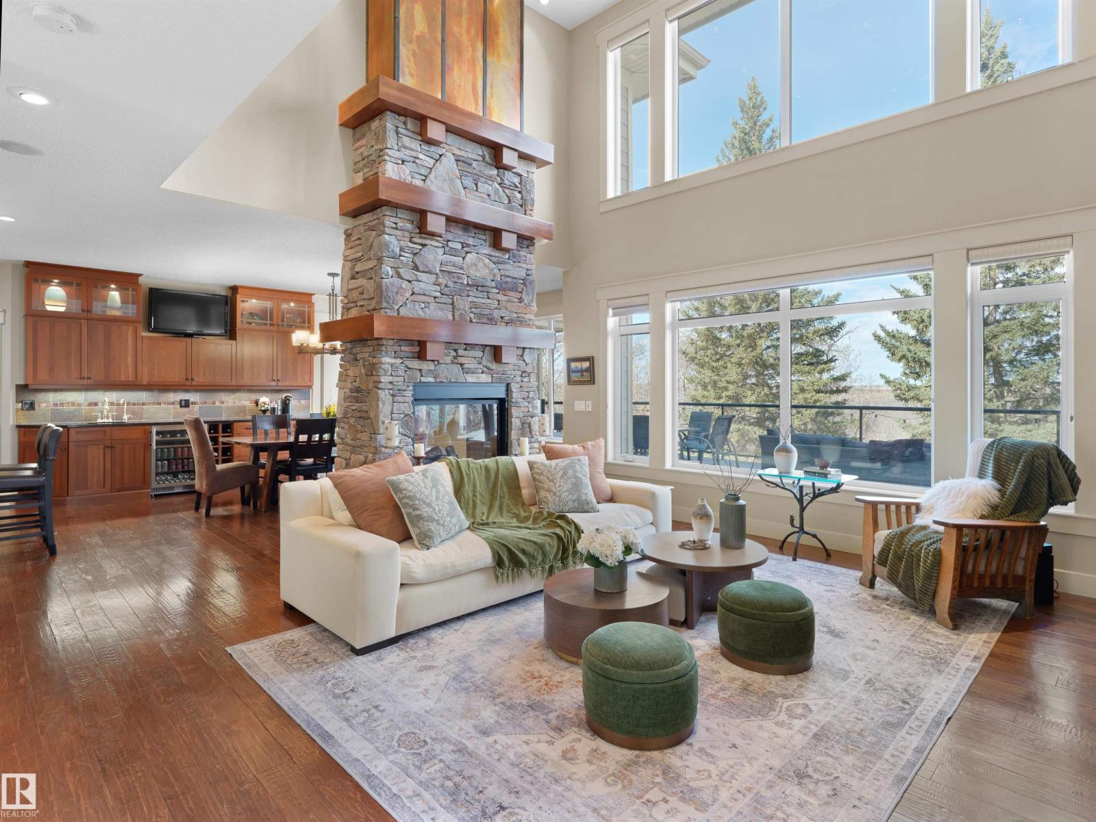 112 WINDERMERE DR NW - 8