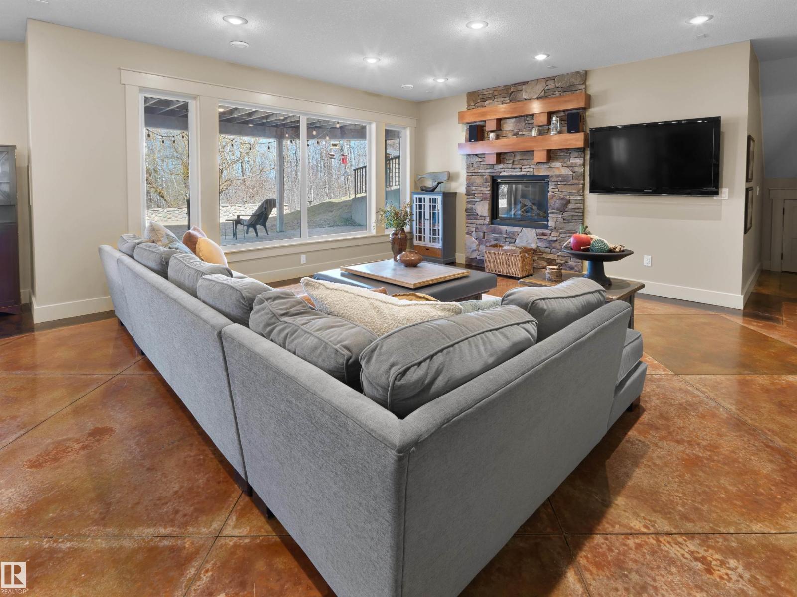 112 WINDERMERE DR NW - 35